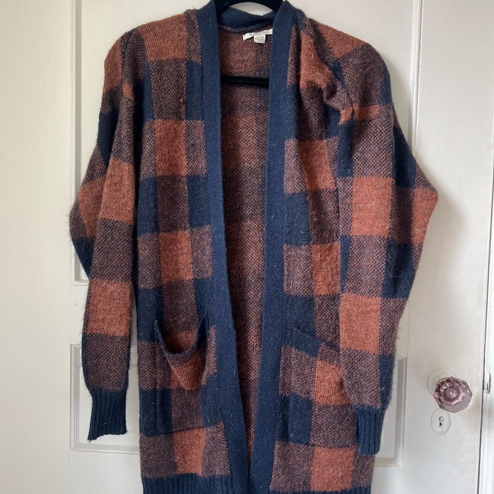 American Eagle Long Navy & Rust Plaid Cardigan